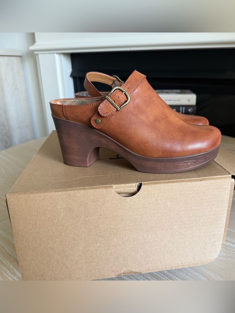 BOC by Born|Adel clog heel in Tan vegan Leather Platform Clogs w Buckle Strap•10